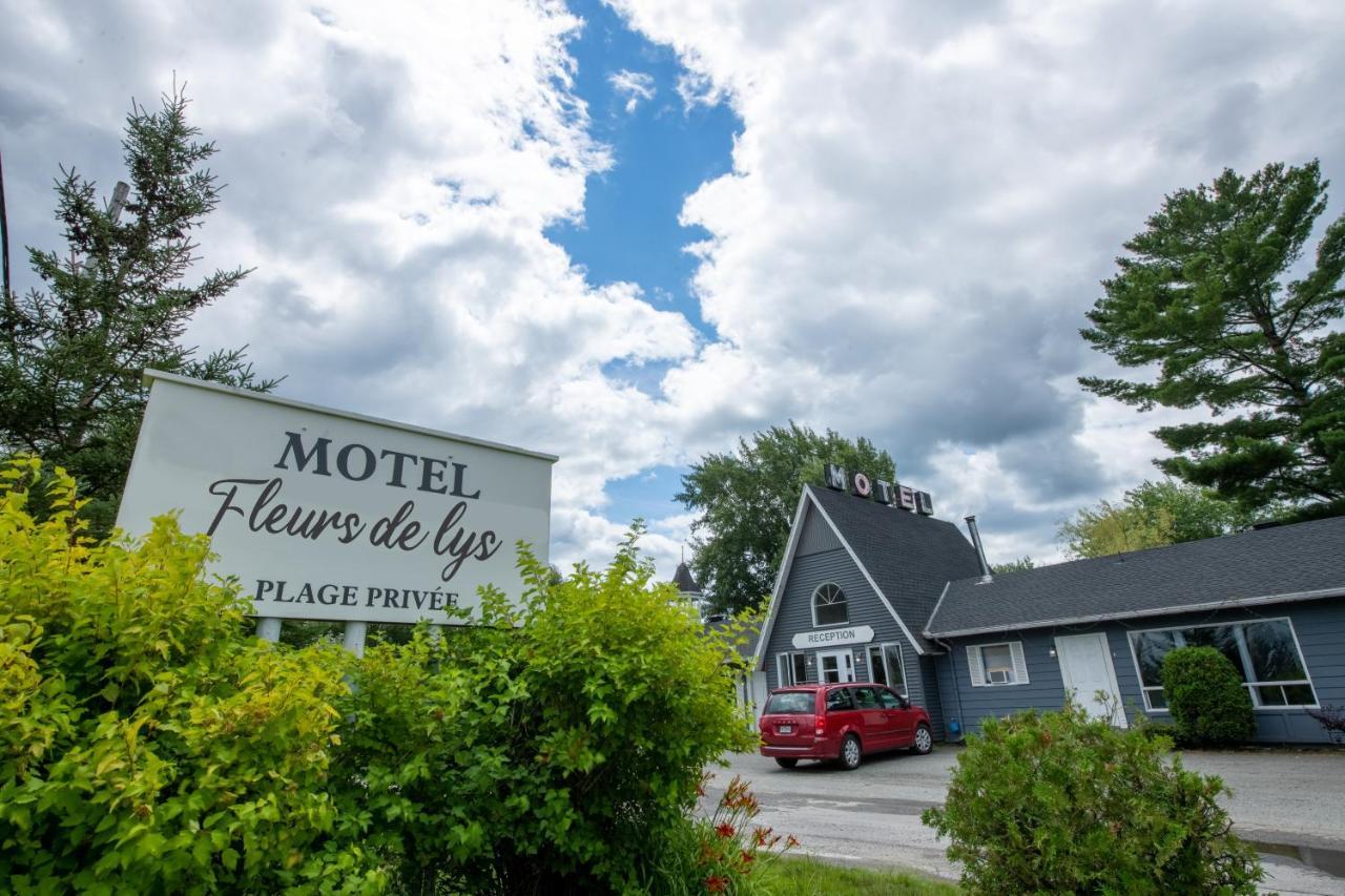 Motel Fleur De Lys Magog Buitenkant foto