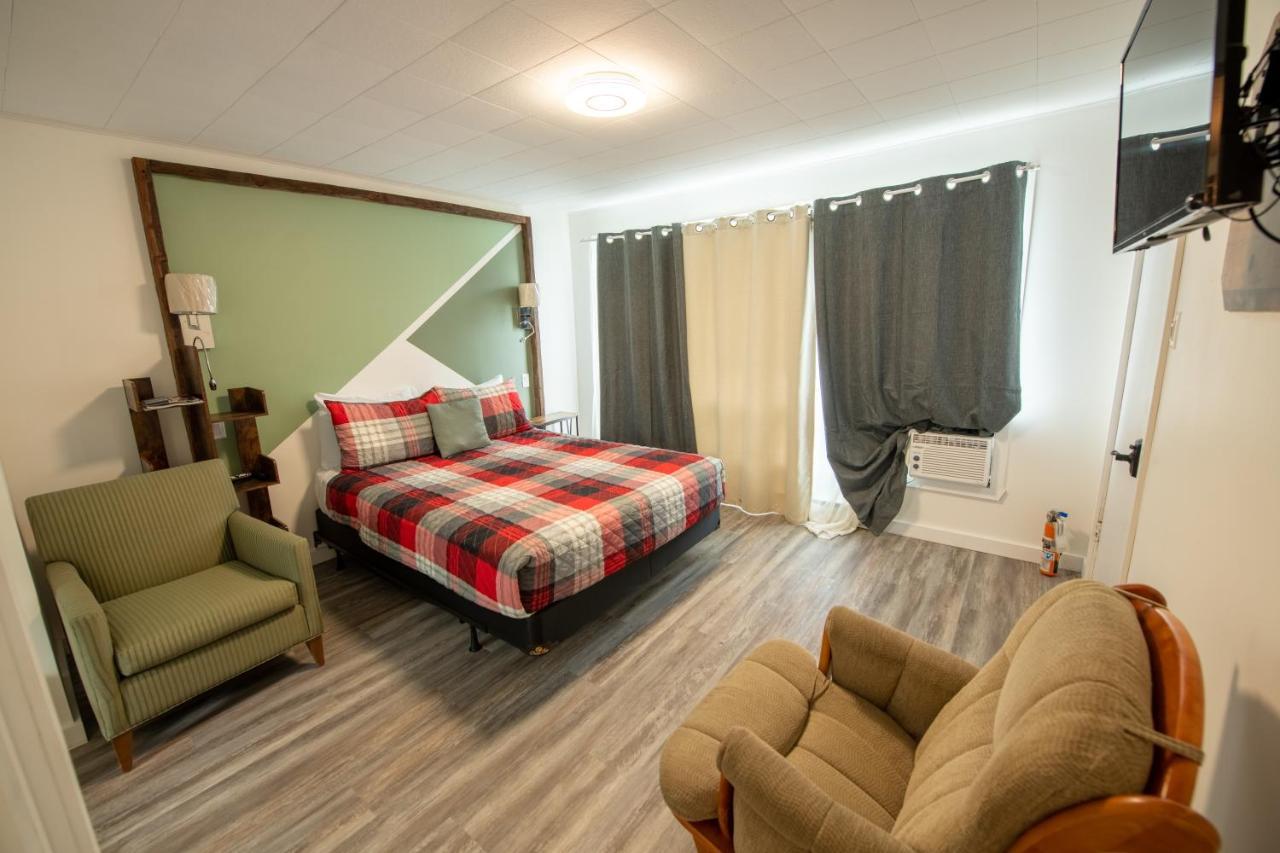 Motel Fleur De Lys Magog Buitenkant foto