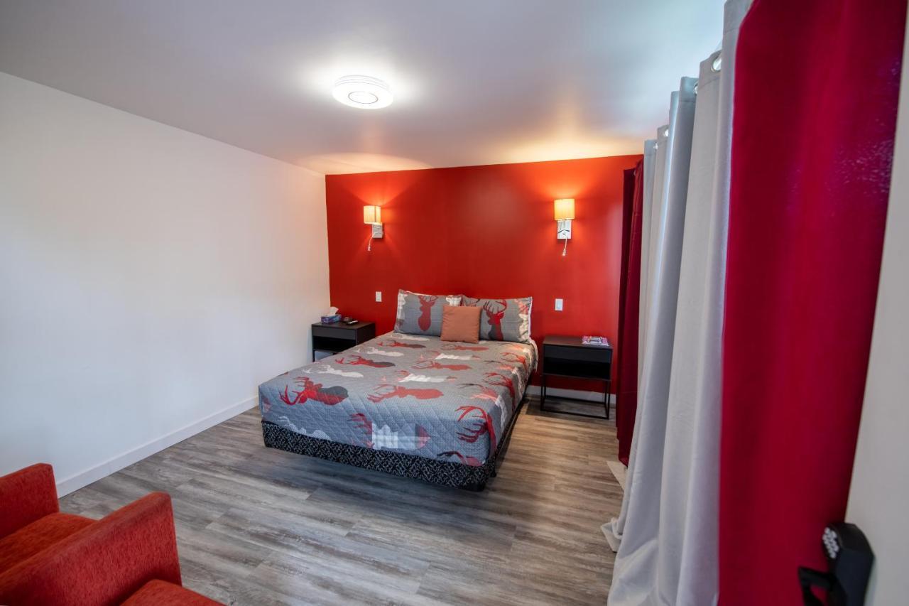 Motel Fleur De Lys Magog Buitenkant foto