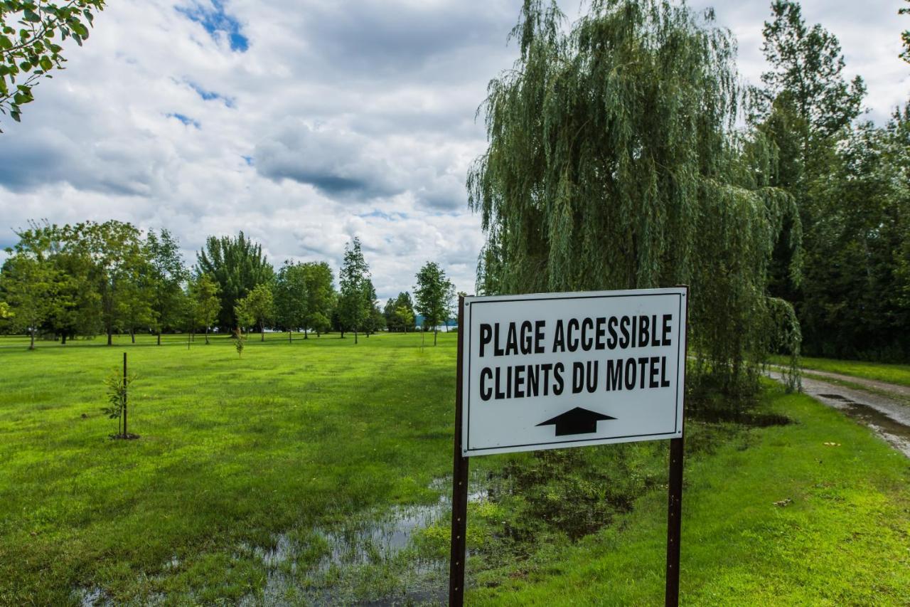 Motel Fleur De Lys Magog Buitenkant foto