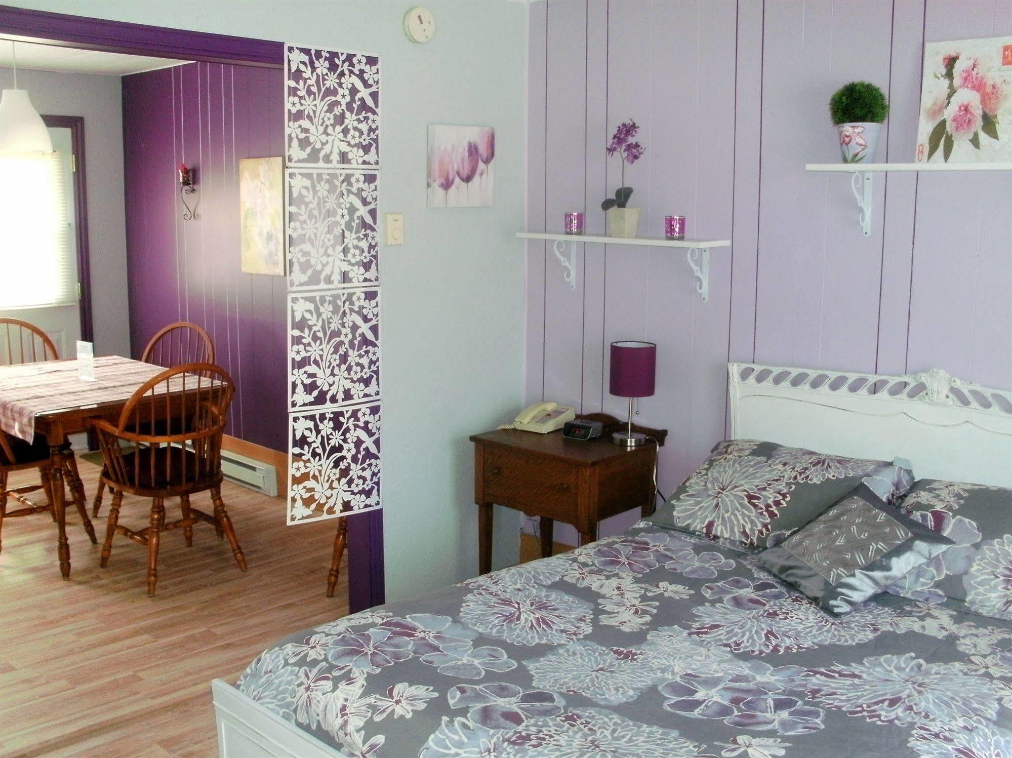 Motel Fleur De Lys Magog Buitenkant foto