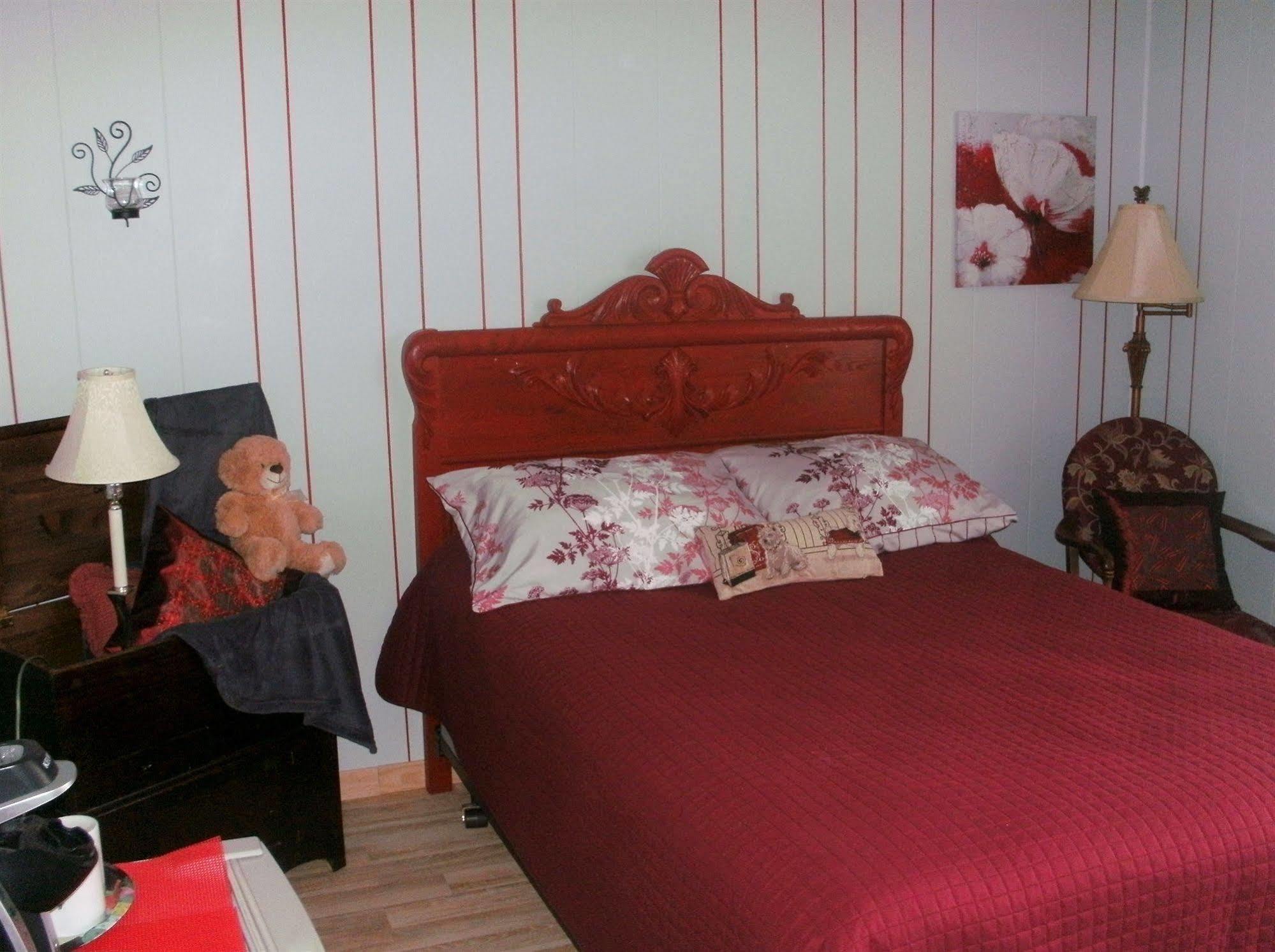 Motel Fleur De Lys Magog Buitenkant foto